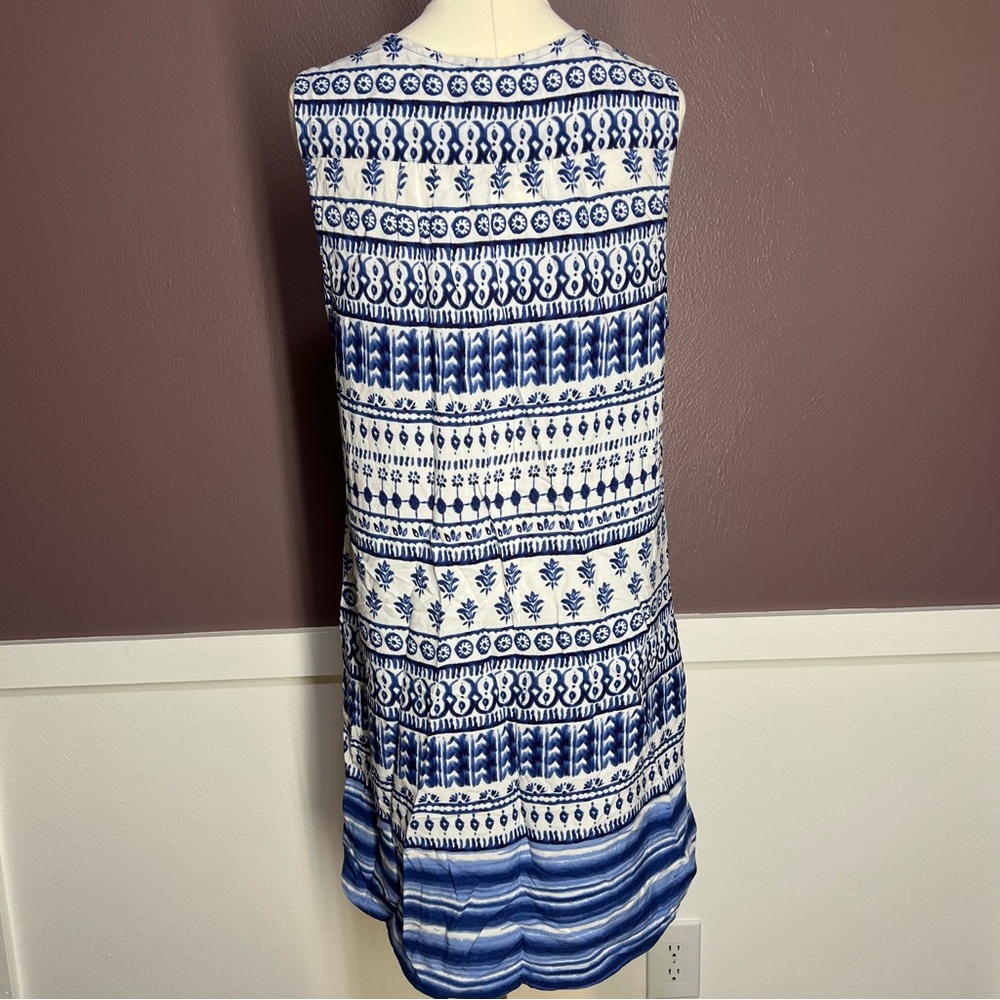 beachlunchlounge Blue and White Patterned Dress - Picture 2 of 7